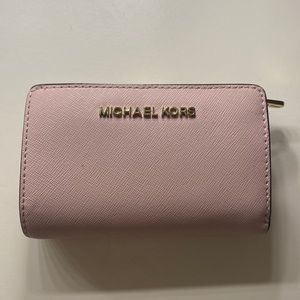 GENTLY USED MICHAEL KORS BLUSH PINK WALLET